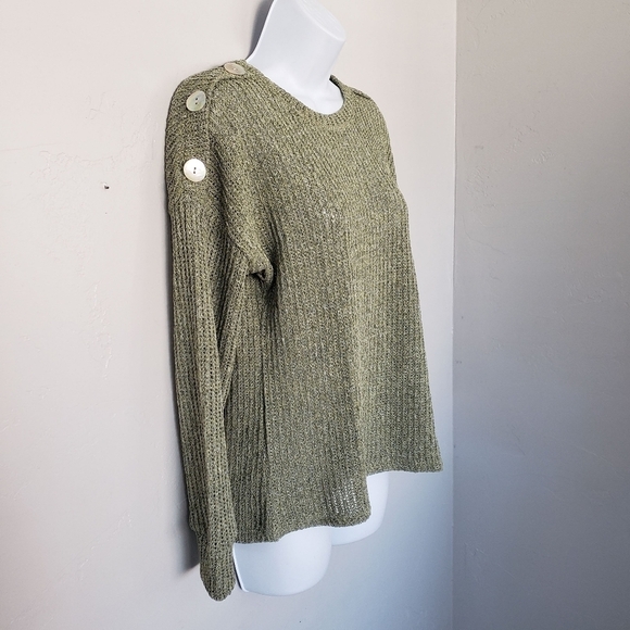 L.I.F.E. Small Green Long Sleeve Sweater Shell Button Accent Blouse Top Shirt - Picture 6 of 6